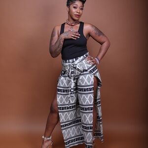 Black and White Patterned Women's Jumpsuit